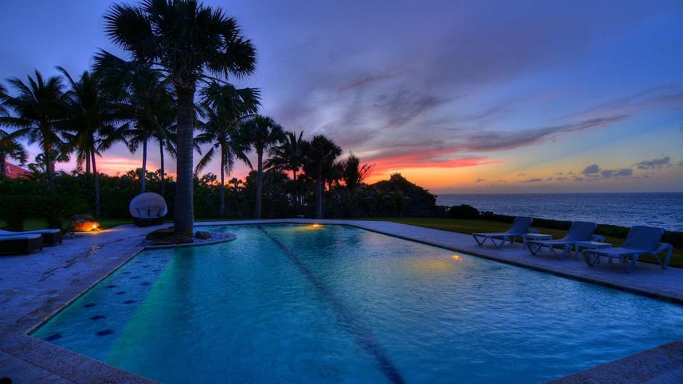 Sea Horse Ranch Luxury Resort