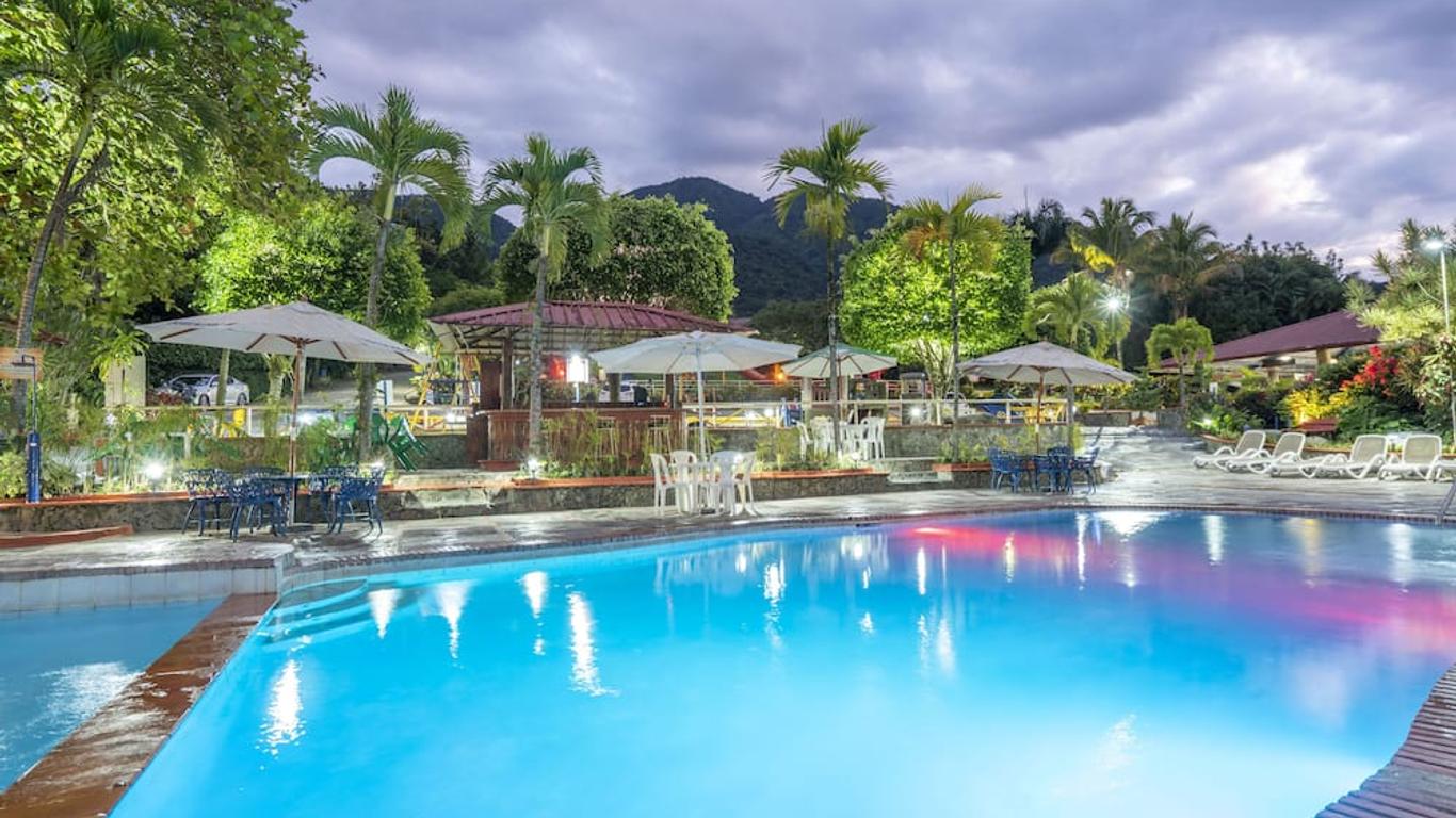 Jarabacoa River Club & Resort