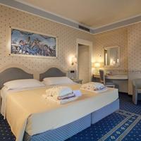 Hotel Bristol Buja