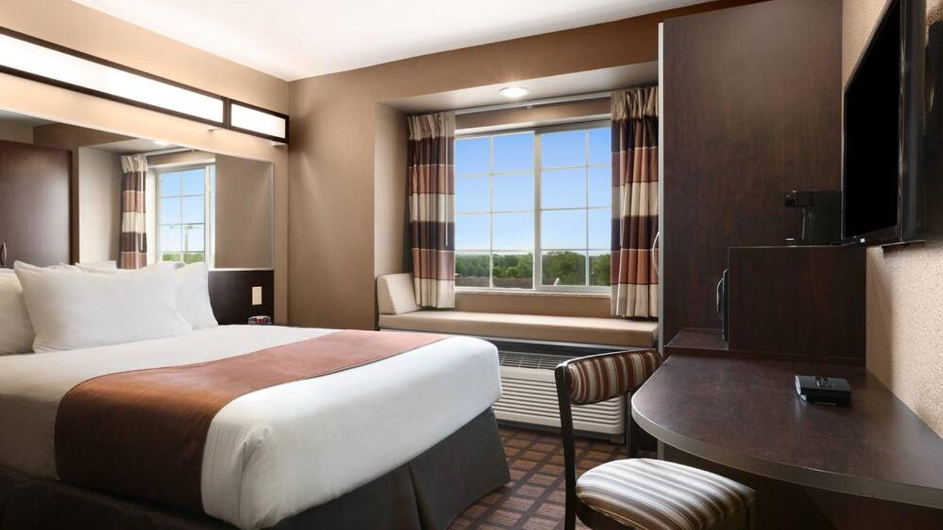 Microtel Inn & Suites by Wyndham Cotulla