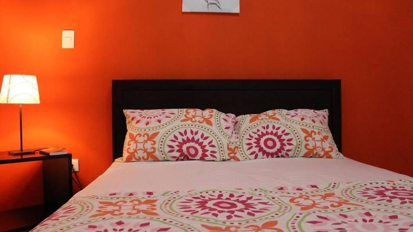Room 3 Comfortable in Hotel Paraiso Plc