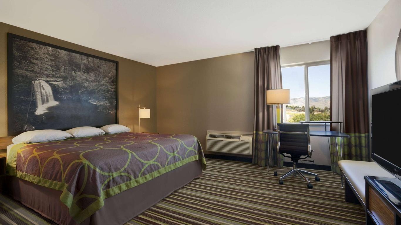 Super 8 by Wyndham Pocatello