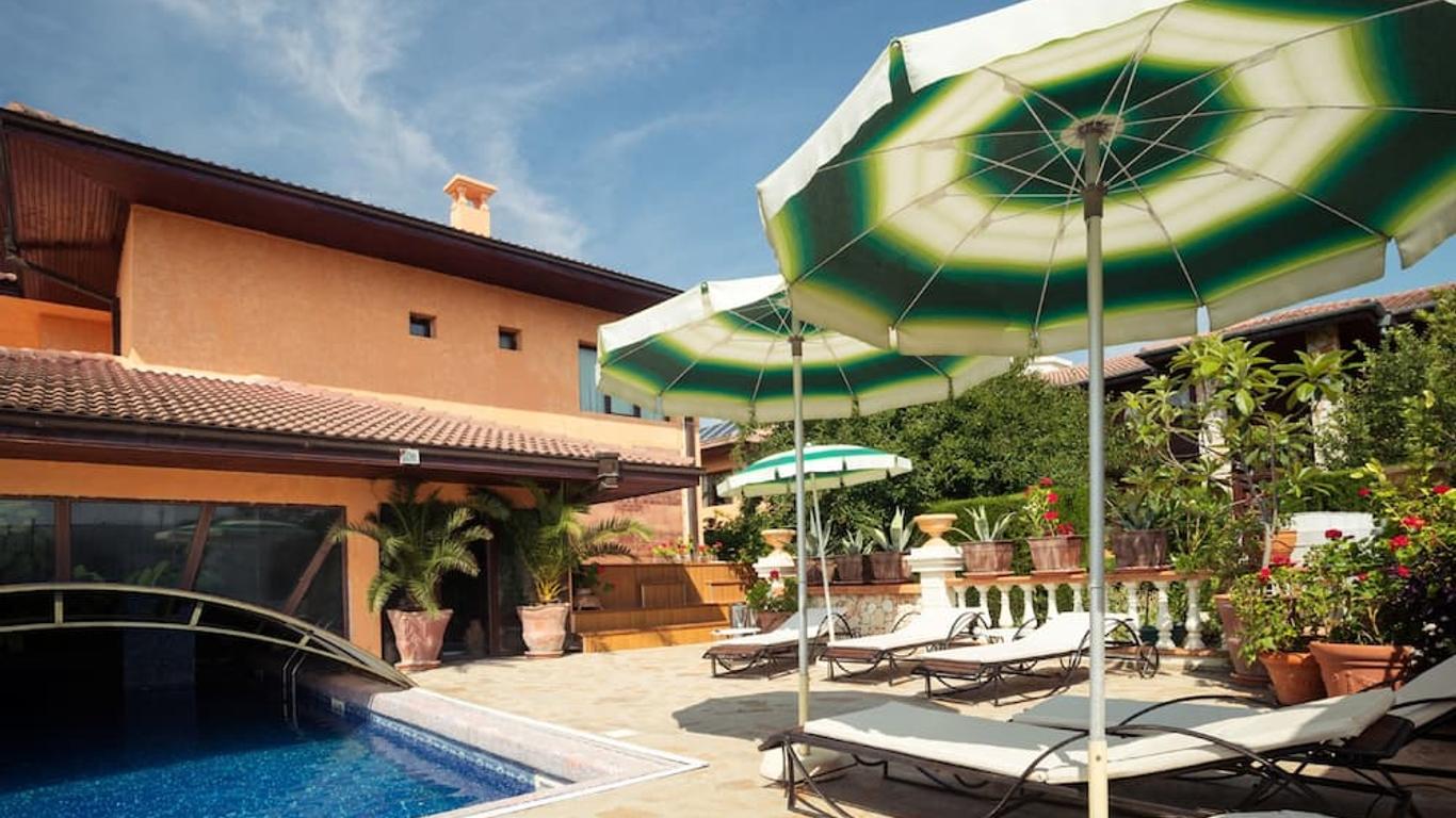 Dallas Residence Hotel