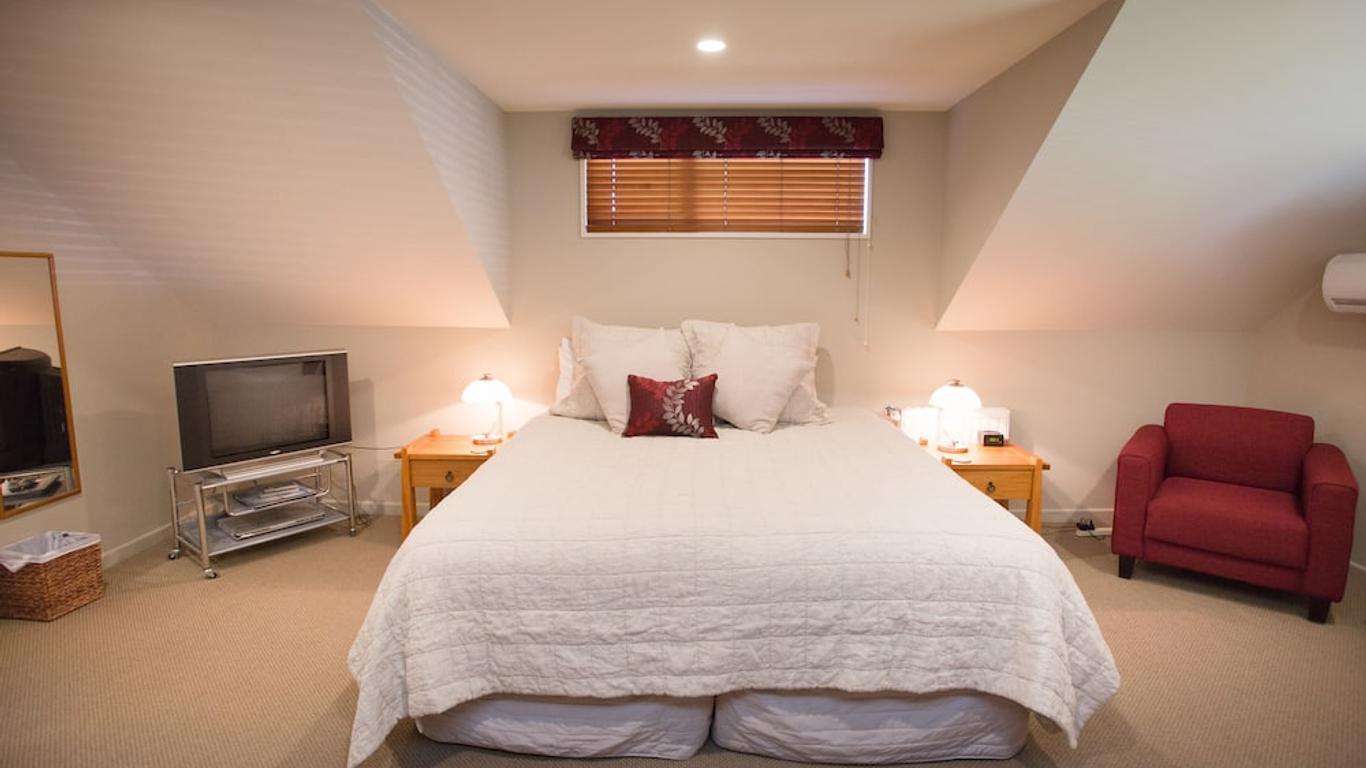 Websters on Wanaka Lodge