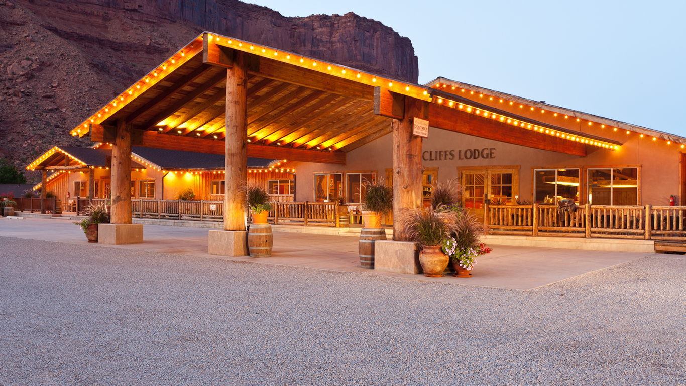 Red Cliffs Lodge